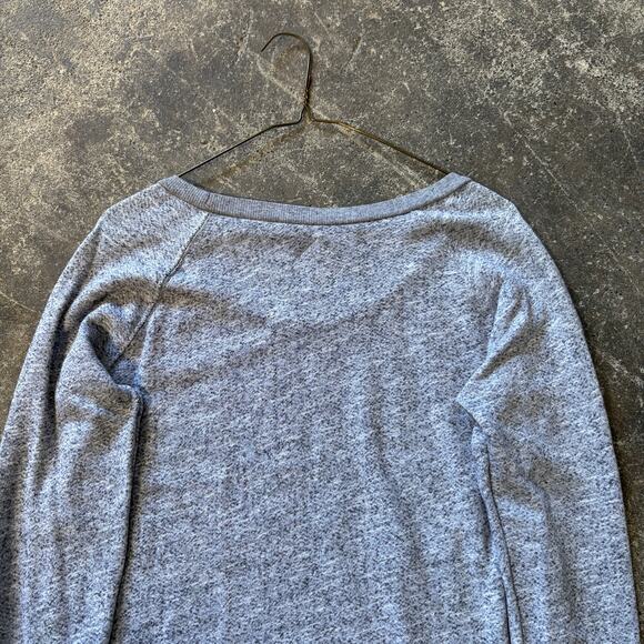 Volcom Sweater Womens M Medium Gray Pullover Sweatshirt Skateboarding Casual - Picture 5 of 8